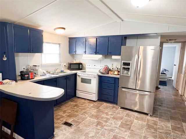 3091 Main Street, Millbrook, AL 36054