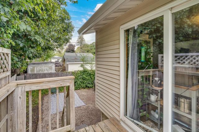 11510 270th AVENUE, Trevor, WI 53179