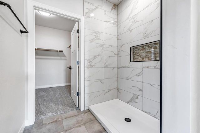 1270 AUTUMN FIELD LANE, De Pere, WI 54115