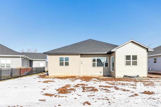 1270 AUTUMN FIELD LANE, De Pere, WI 54115