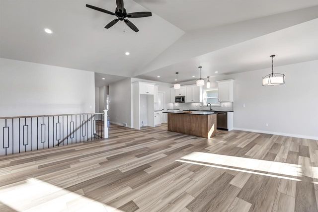 1270 AUTUMN FIELD LANE, De Pere, WI 54115