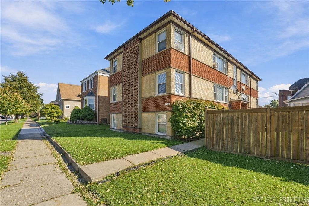 2711 N 72nd Court GW, Elmwood Park, IL 60707 — photo 2