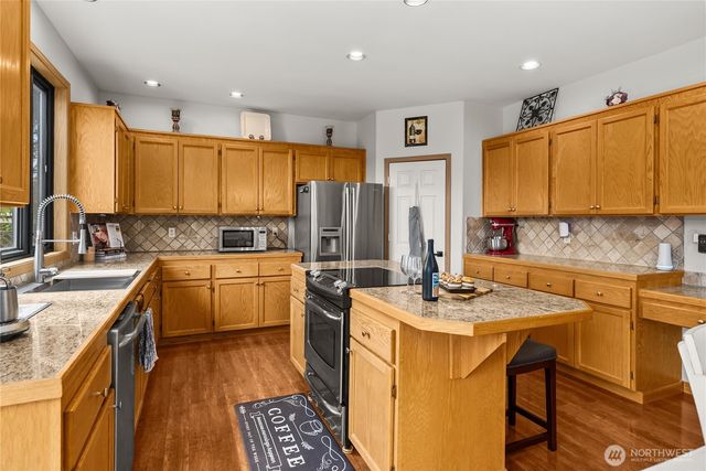 15902 65th Street Ct E, Sumner, WA 98390