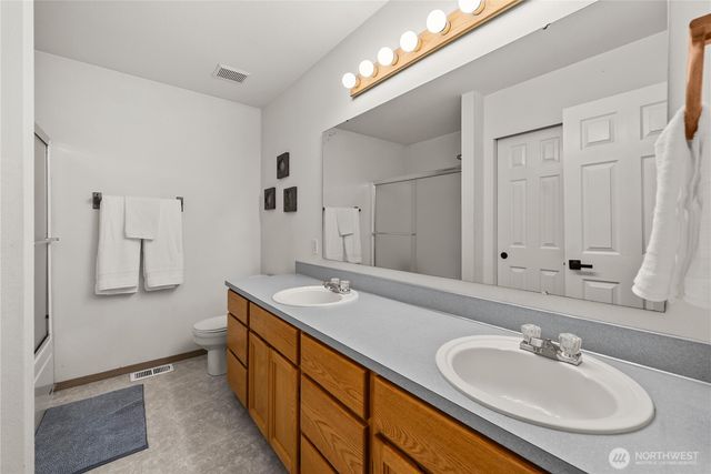 15902 65th Street Ct E, Sumner, WA 98390