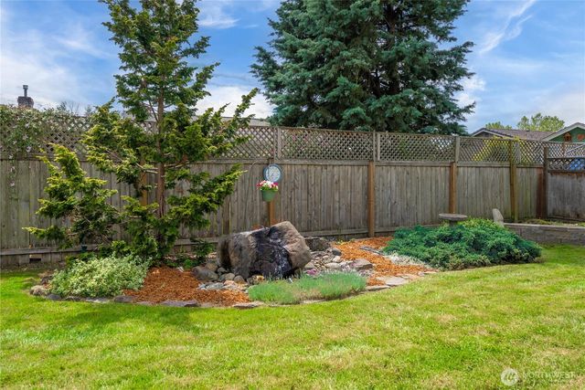 15902 65th Street Ct E, Sumner, WA 98390