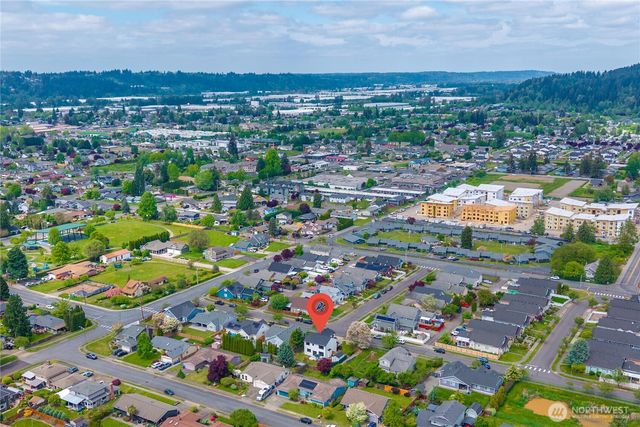 15902 65th Street Ct E, Sumner, WA 98390