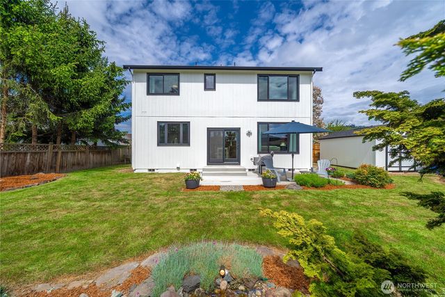 15902 65th Street Ct E, Sumner, WA 98390