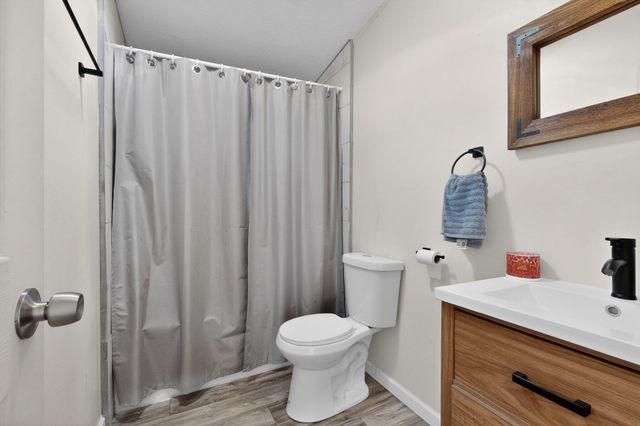 50 Calle Medio, Los Lunas, NM 87031