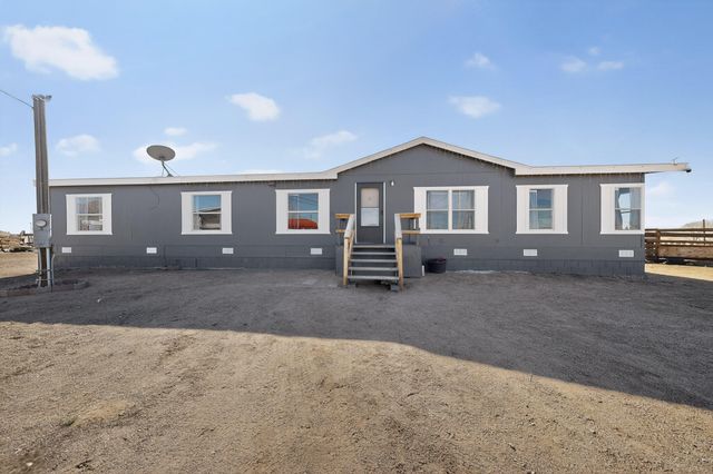 50 Calle Medio, Los Lunas, NM 87031