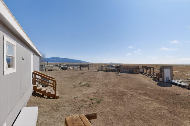 50 Calle Medio, Los Lunas, NM 87031