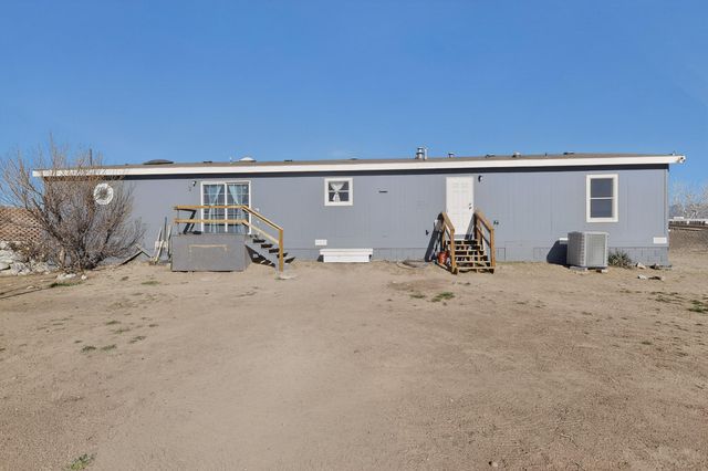 50 Calle Medio, Los Lunas, NM 87031