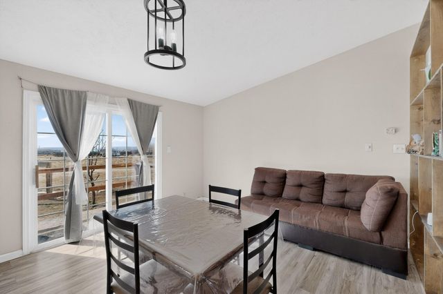 50 Calle Medio, Los Lunas, NM 87031