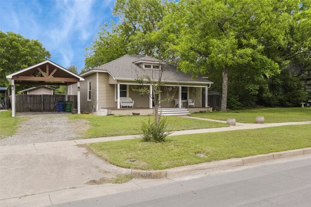 607 Williams Street, Waxahachie, TX 75165