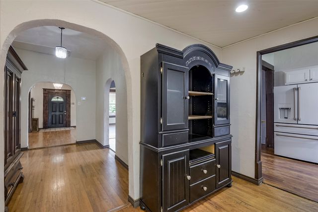 607 Williams Street, Waxahachie, TX 75165