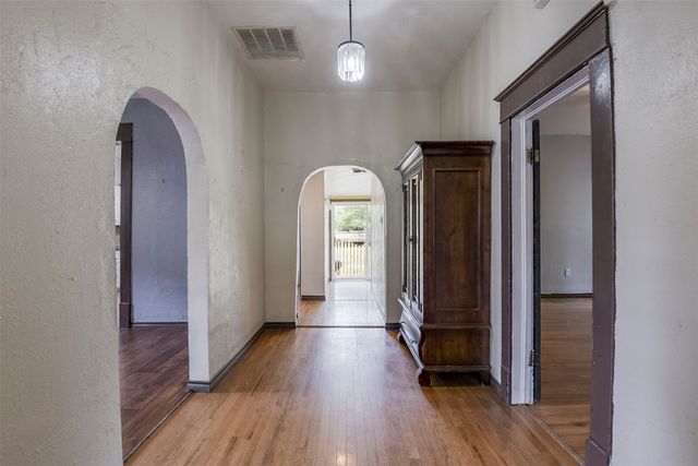 607 Williams Street, Waxahachie, TX 75165