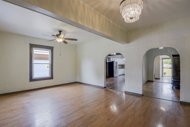 607 Williams Street, Waxahachie, TX 75165