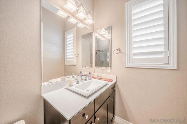 541 Ledge, San Marcos, CA 92078