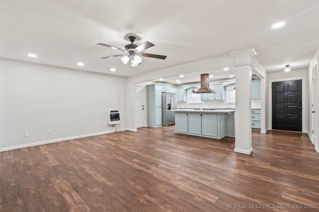 2106 Brenda Avenue, Tahlequah, OK 74464