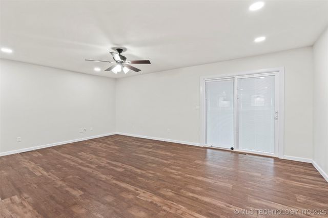2106 Brenda Avenue, Tahlequah, OK 74464