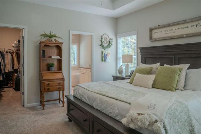 659 Park Pine Circle, Grantville, GA 30220