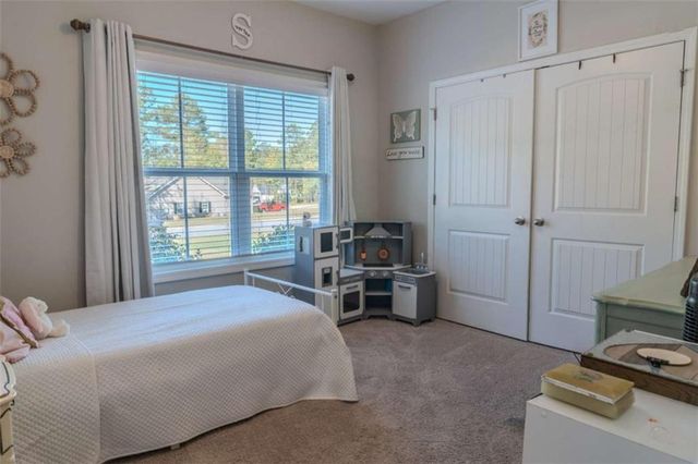 659 Park Pine Circle, Grantville, GA 30220