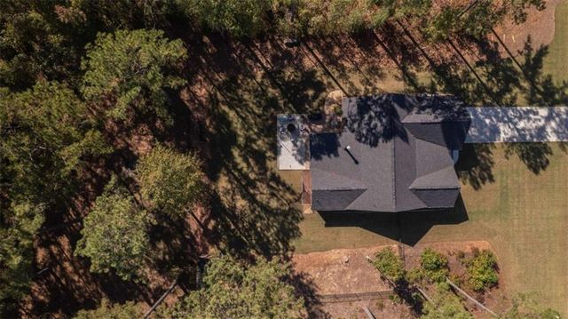 659 Park Pine Circle, Grantville, GA 30220