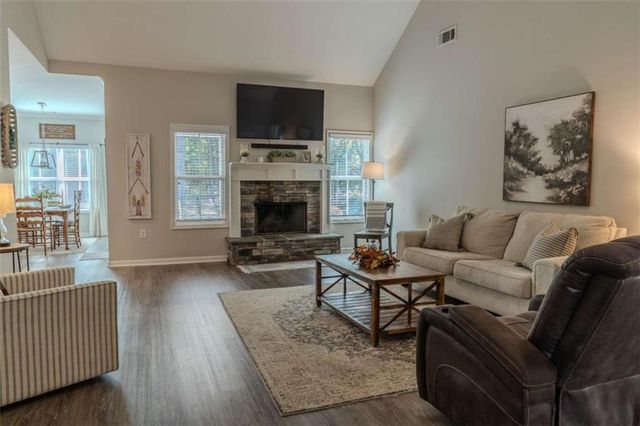 659 Park Pine Circle, Grantville, GA 30220