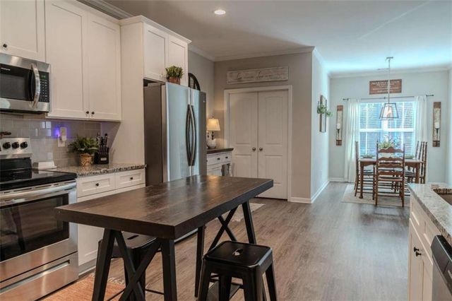 659 Park Pine Circle, Grantville, GA 30220