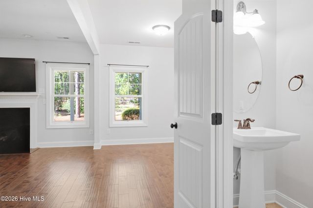 111 Broom Sedge Lane, Southern Pines, NC 28387