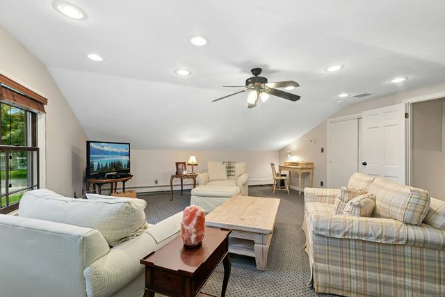 7 Morehouse Lane, Norwalk, CT 06850