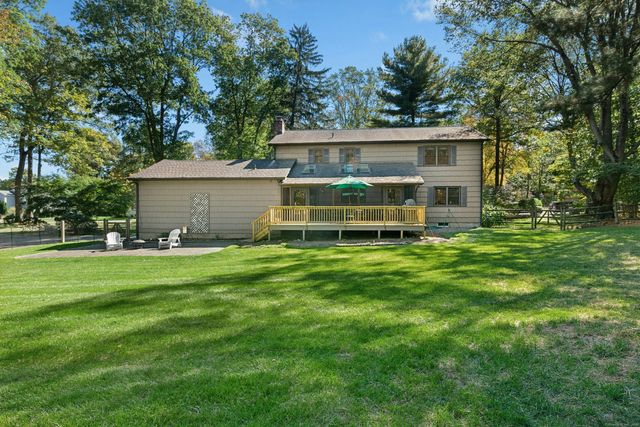 7 Morehouse Lane, Norwalk, CT 06850