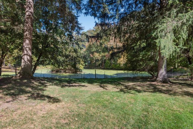 7 Morehouse Lane, Norwalk, CT 06850