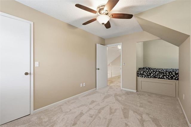 528 NE Bordner Drive, Lee's Summit, MO 64086