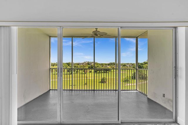 2950 N Palm Aire Drive 607, Pompano Beach, FL 33069