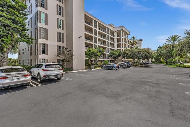2950 N Palm Aire Drive 607, Pompano Beach, FL 33069