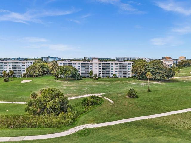 2950 N Palm Aire Drive 607, Pompano Beach, FL 33069