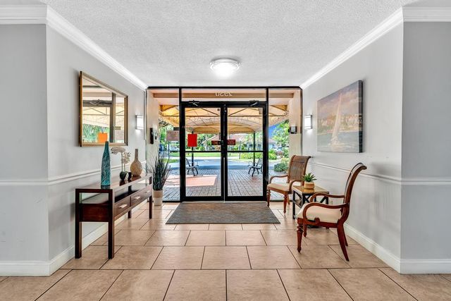 2950 N Palm Aire Drive 607, Pompano Beach, FL 33069