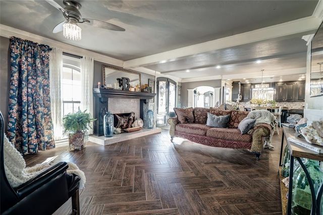 3808 S Manning Road, El Reno, OK 73036