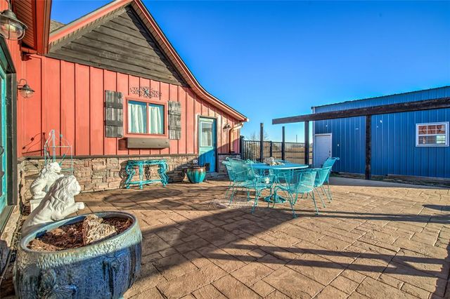 3808 S Manning Road, El Reno, OK 73036