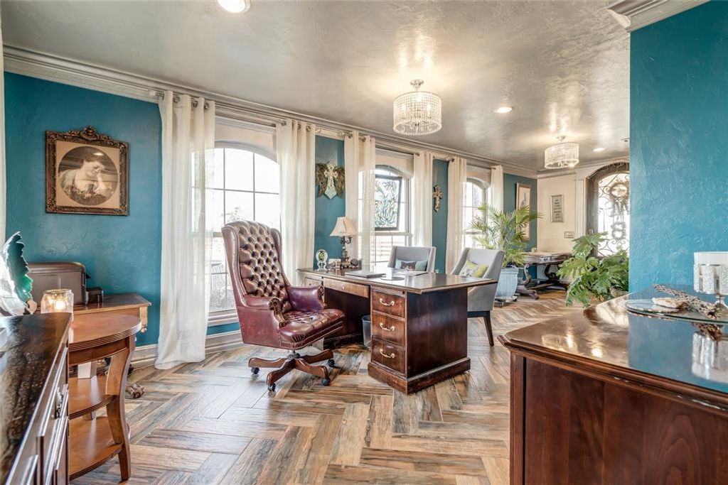 3808 S Manning Road, El Reno, OK 73036