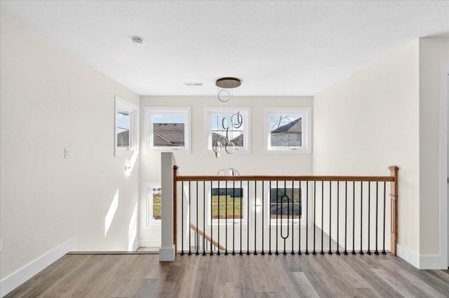 858 E Richmond Way, Nixa, MO 65714