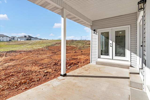 858 E Richmond Way, Nixa, MO 65714