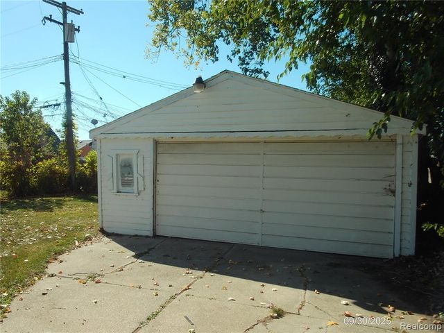 26751 Belanger Street, Roseville, MI 48066