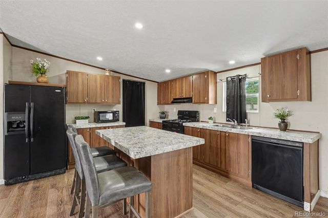 7701 Brighton Boulevard, Commerce City, CO 80022