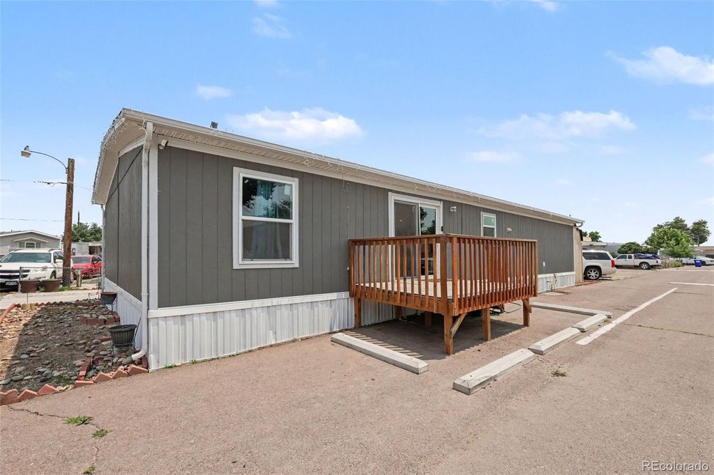 7701 Brighton Boulevard, Commerce City, CO 80022
