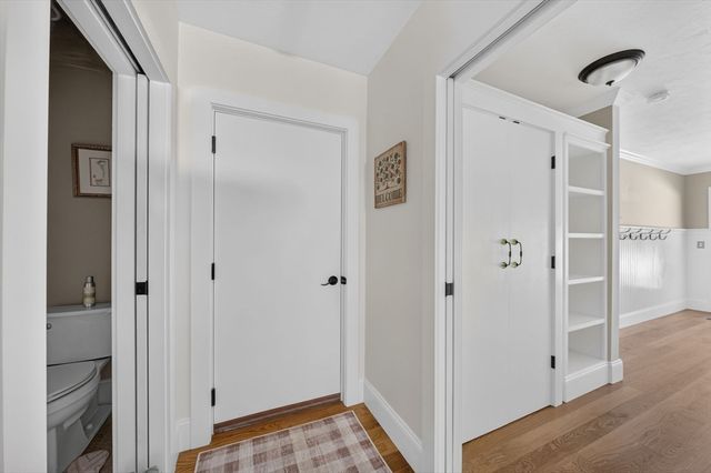 16 Pond Street, Carver, MA 02330