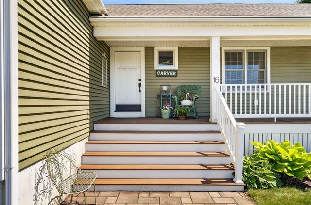 16 Pond Street, Carver, MA 02330