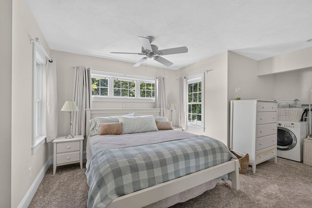 16 Pond Street, Carver, MA 02330