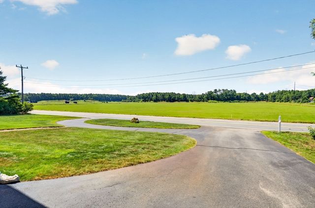 16 Pond Street, Carver, MA 02330