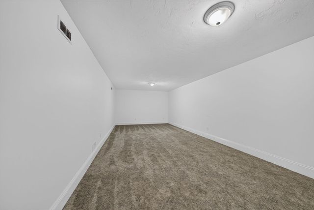 16 Pond Street, Carver, MA 02330
